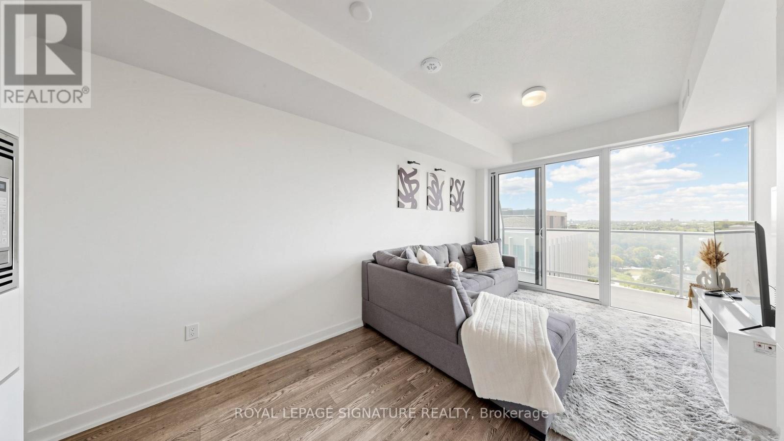 1608 - 50 O'neill Road Property Photo 3