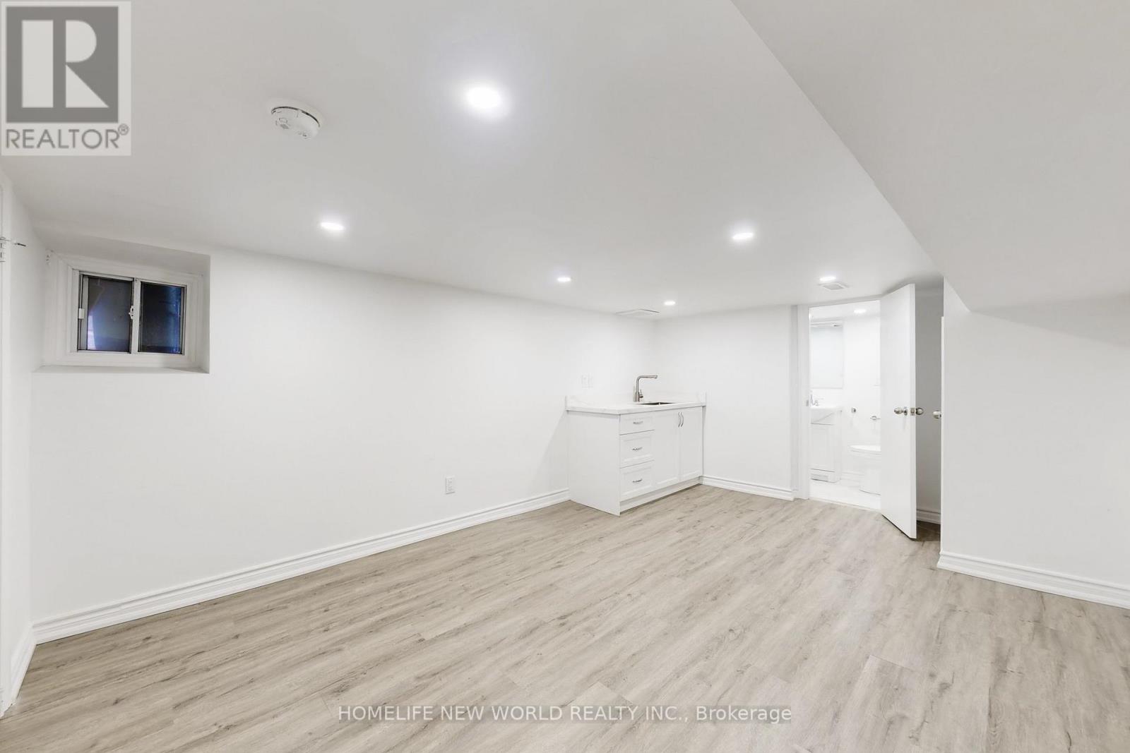 38 Kensington Avenue Property Photo 33