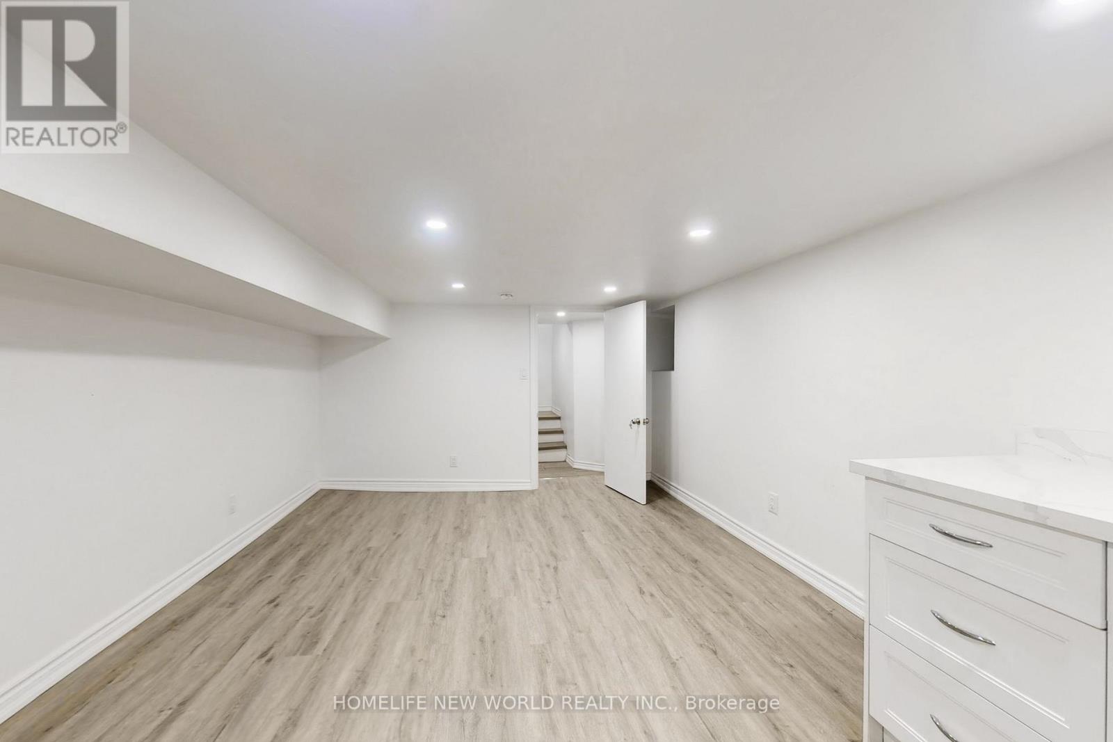 38 Kensington Avenue Property Photo 35