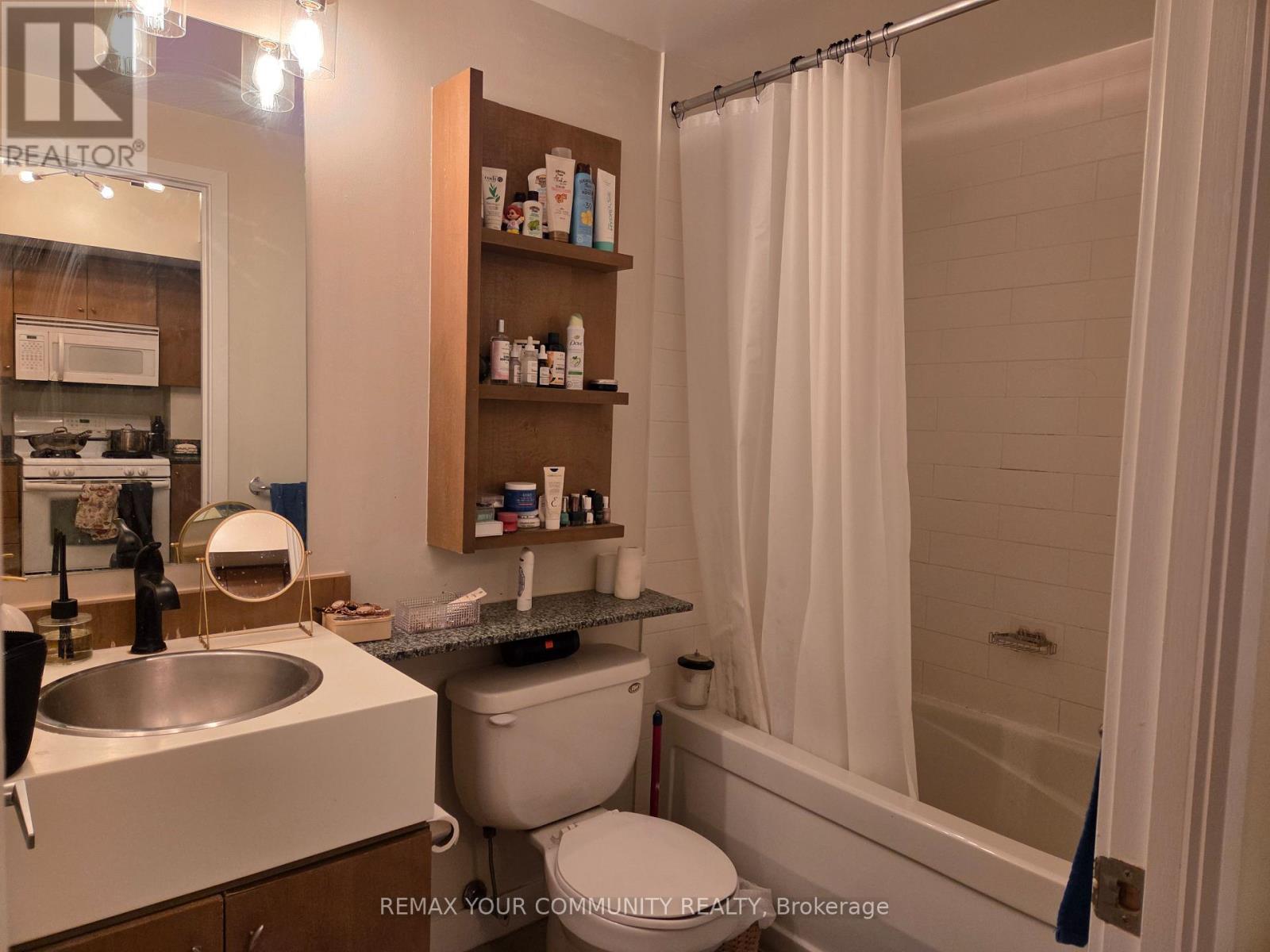 5205 - 35 Mariner Terrace Property Photo 5