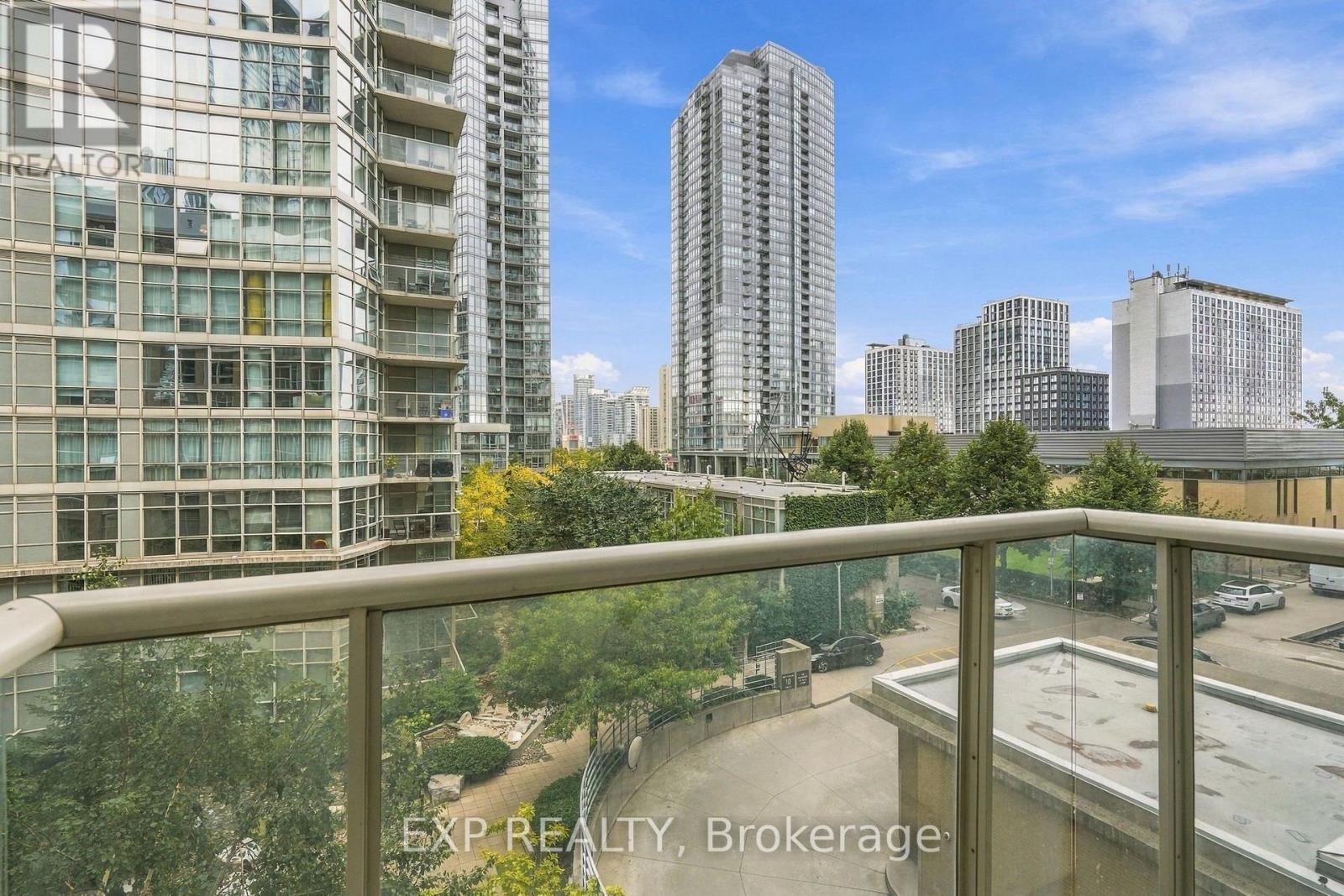 301 - 9 Spadina Avenue Property Photo 21