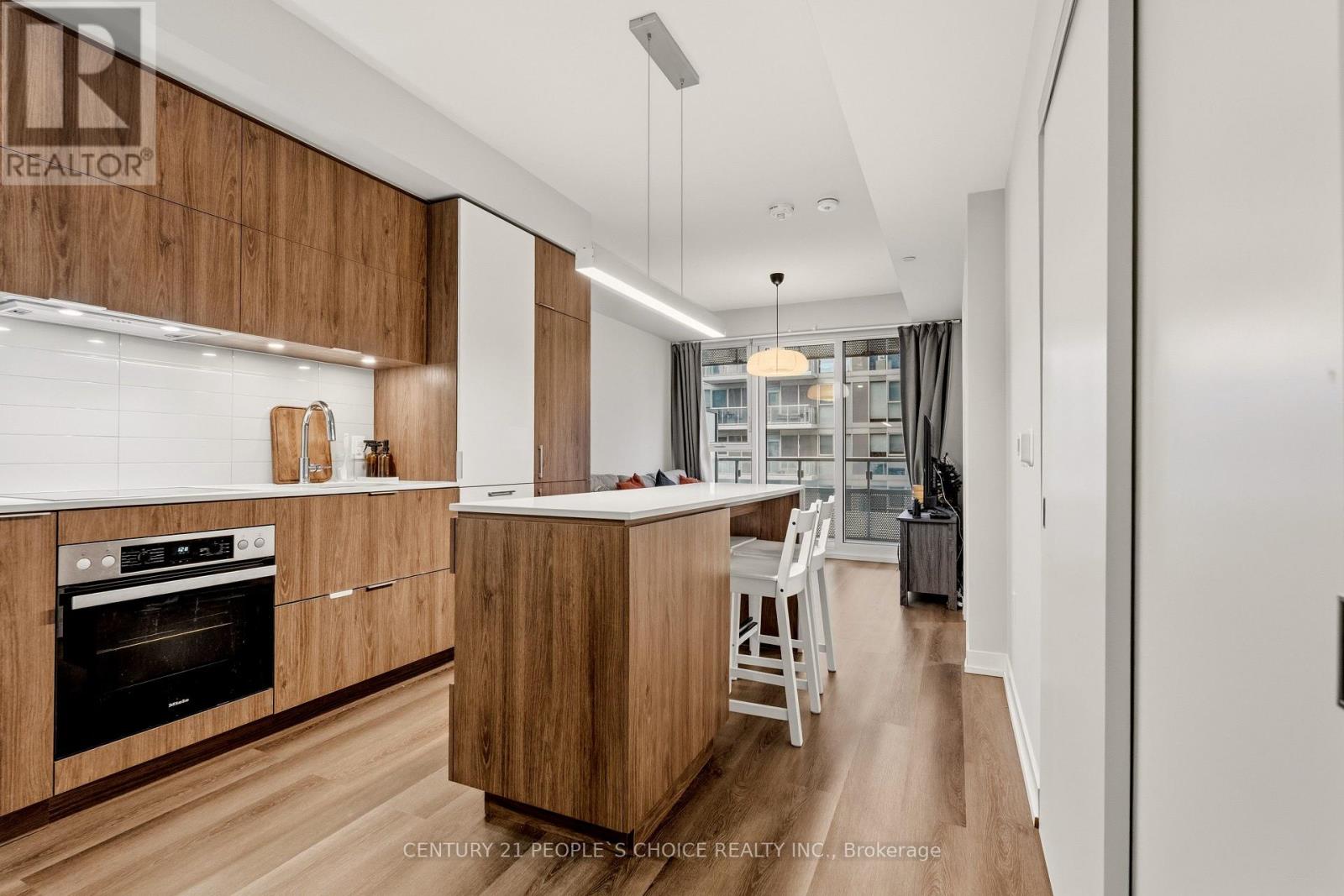 817 - 15 Lower Jarvis Street Property Photo 2