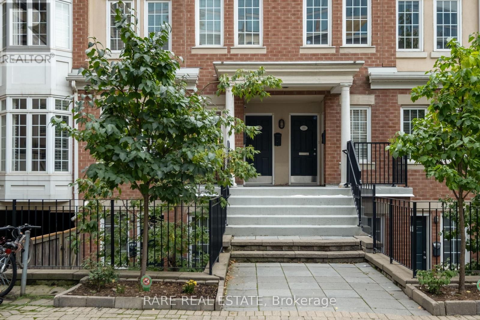 21 - 11 Niagara Street Property Photo 4