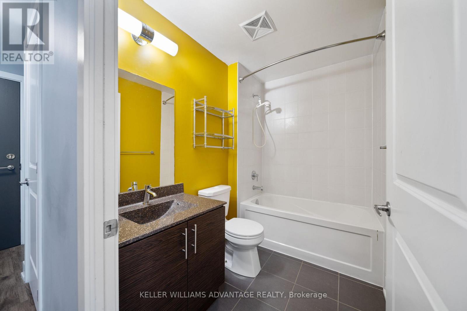 710 - 68 Merton Street Property Photo 24