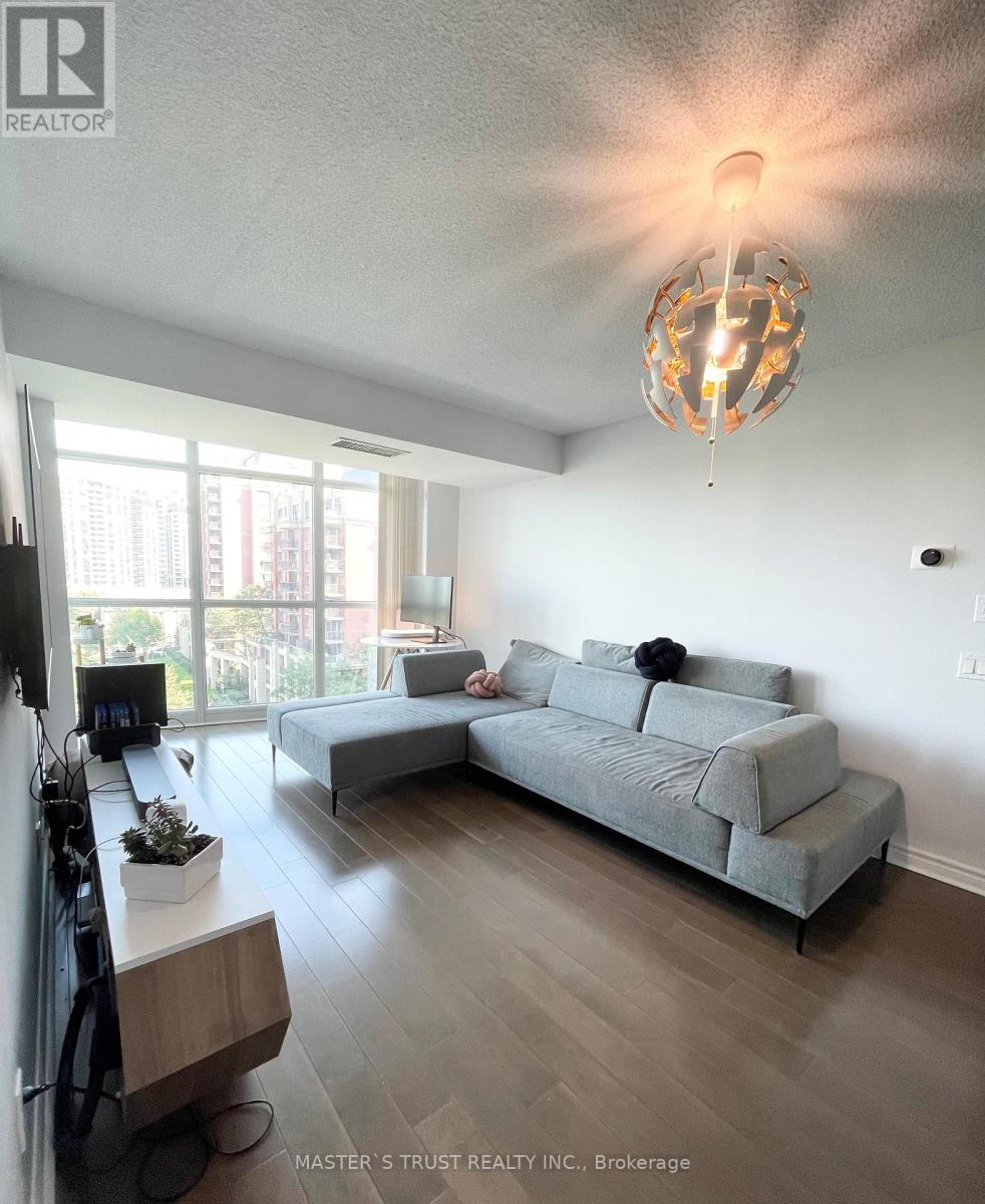 801 - 28 Harrison Garden Boulevard Property Photo 6