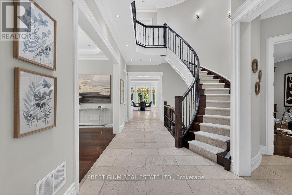 110 Munro Boulevard Property Photo 10