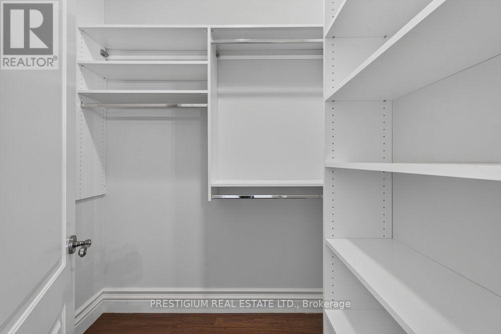 110 Munro Boulevard Property Photo 34