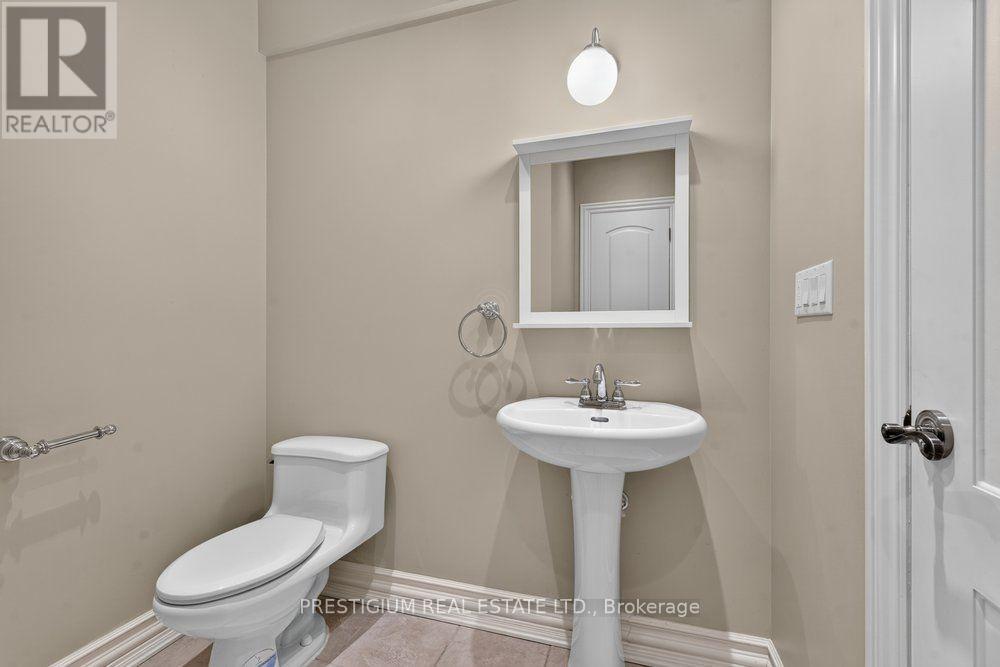 110 Munro Boulevard Property Photo 43