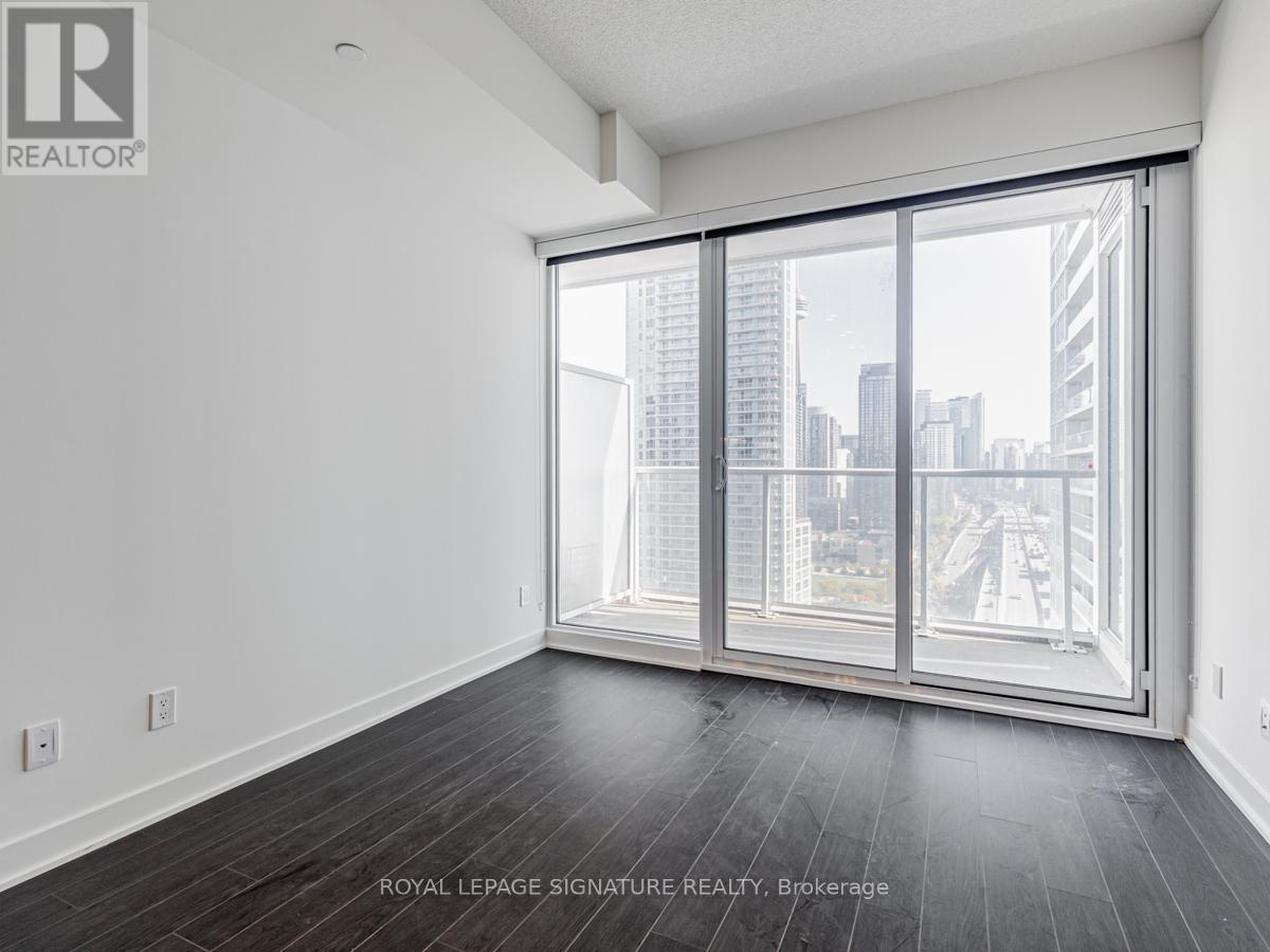2608 - 19 Bathurst Street Property Photo 3