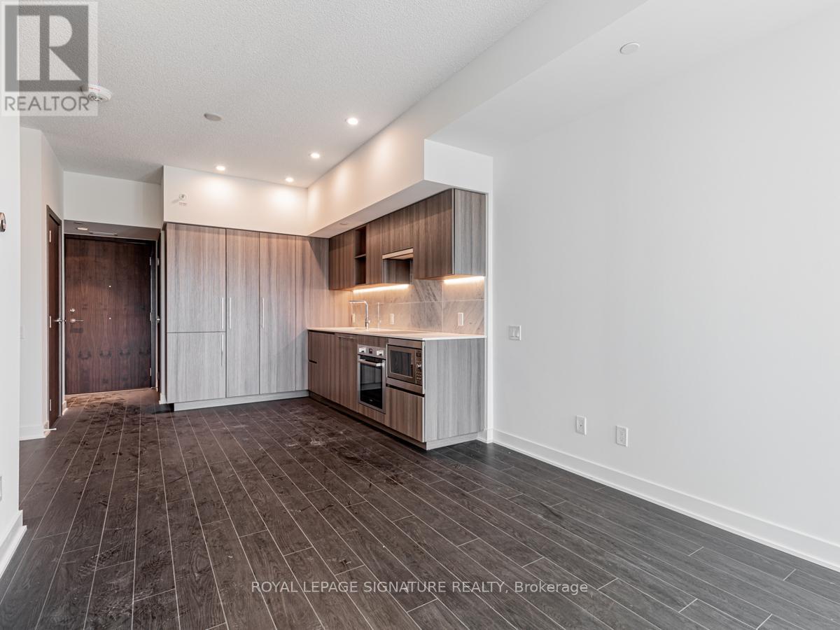 2608 - 19 Bathurst Street Property Photo 6