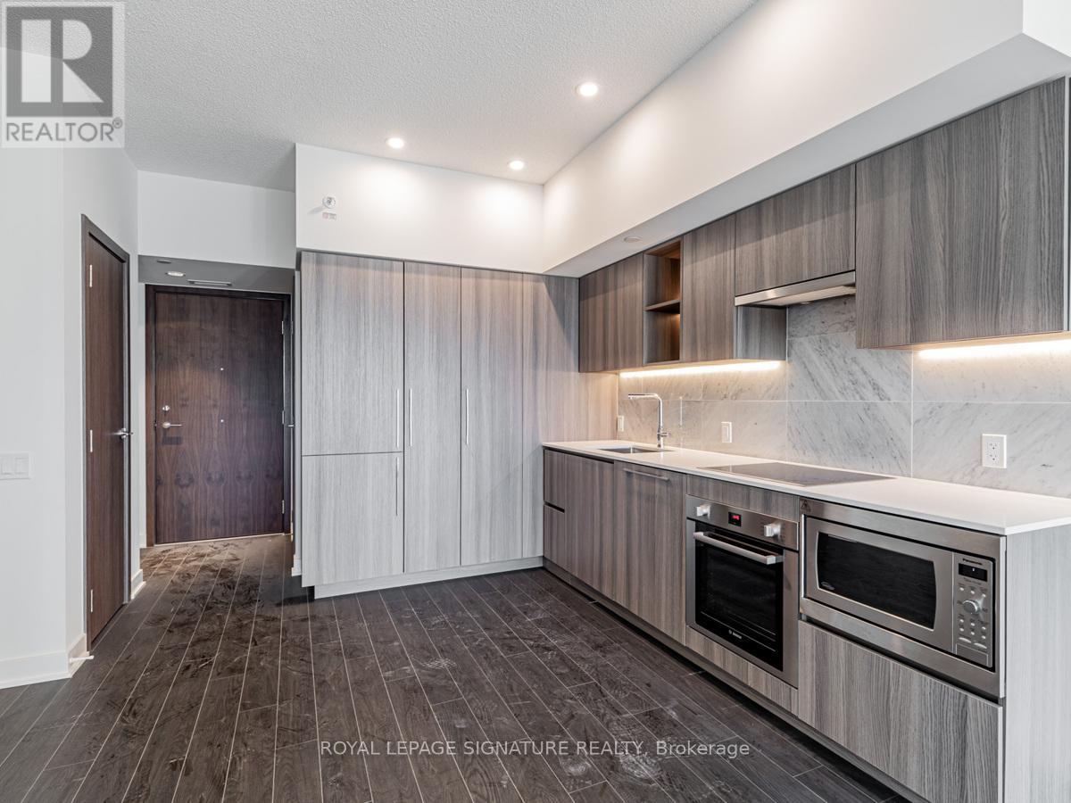 2608 - 19 Bathurst Street Property Photo 10