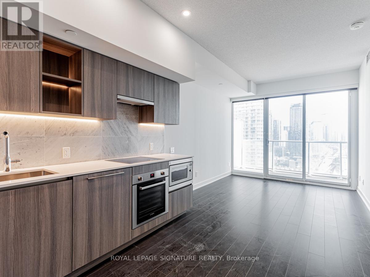 2608 - 19 Bathurst Street Property Photo 14