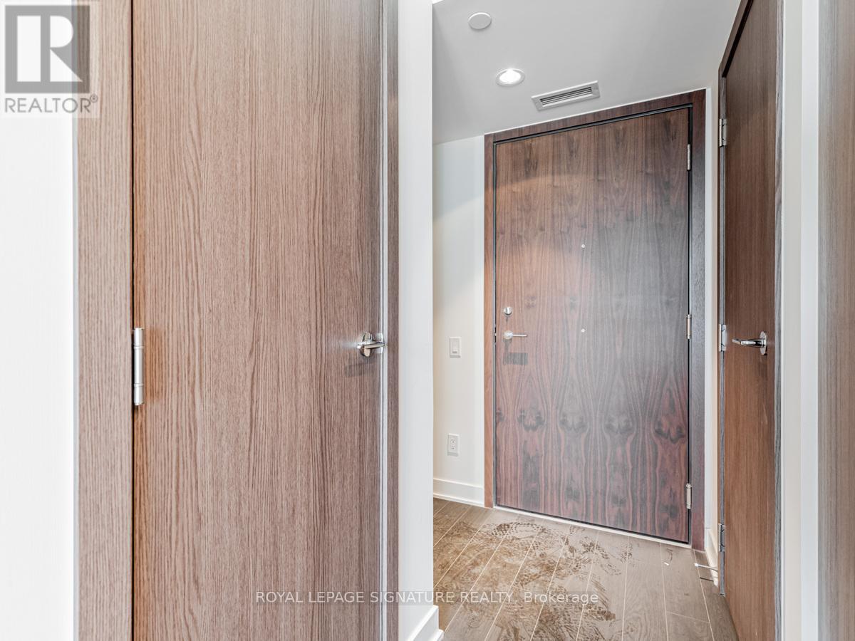 2608 - 19 Bathurst Street Property Photo 15