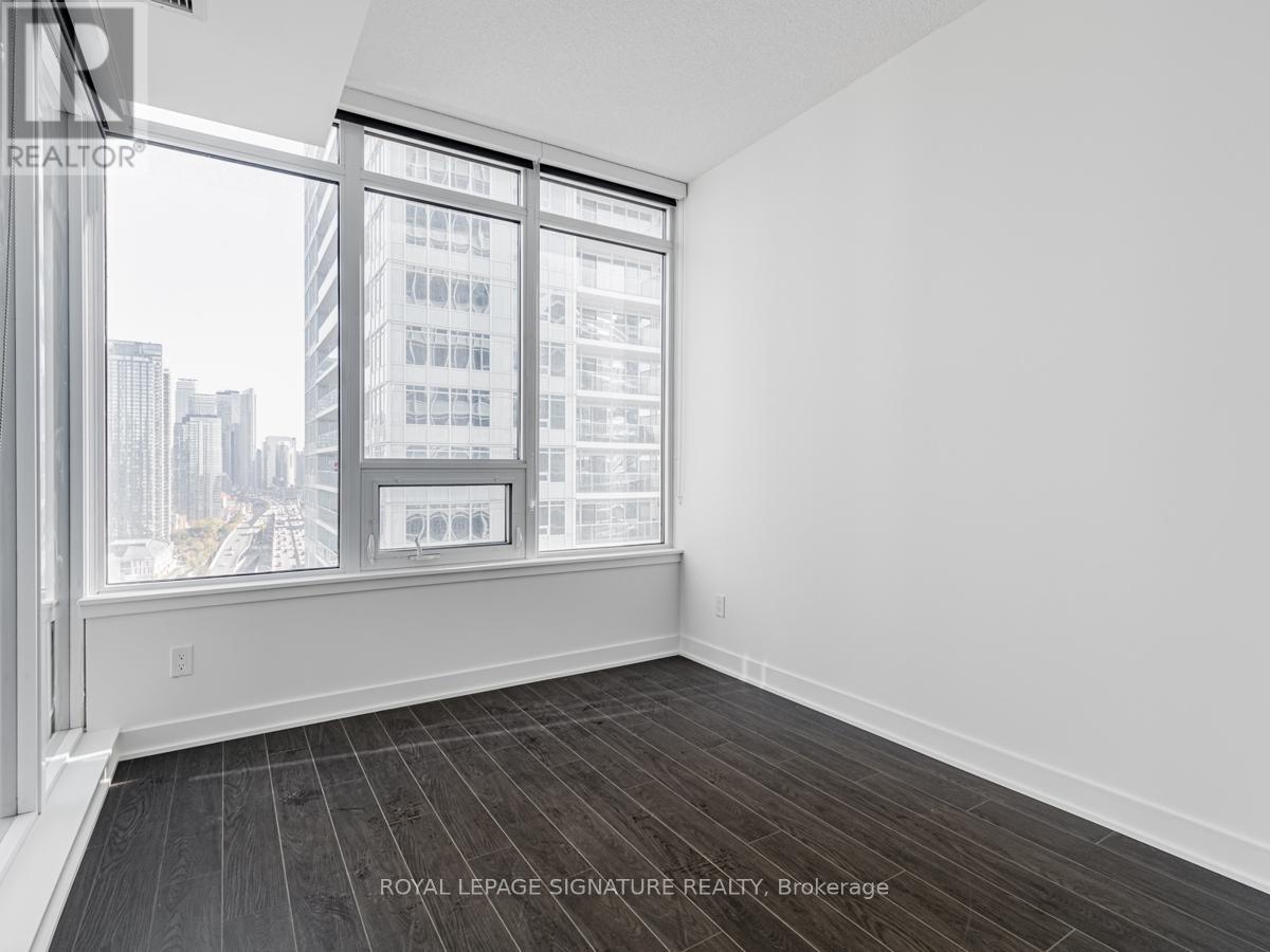 2608 - 19 Bathurst Street Property Photo 19