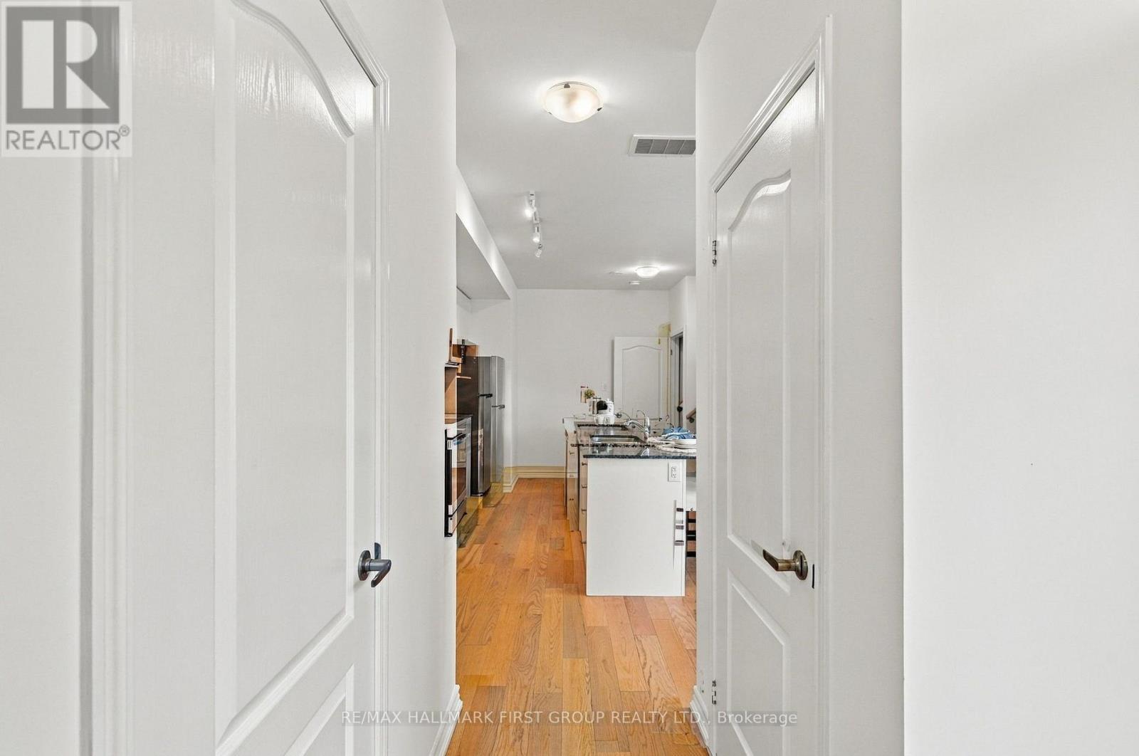 33 - 9 Clintwood Gate Property Photo 4