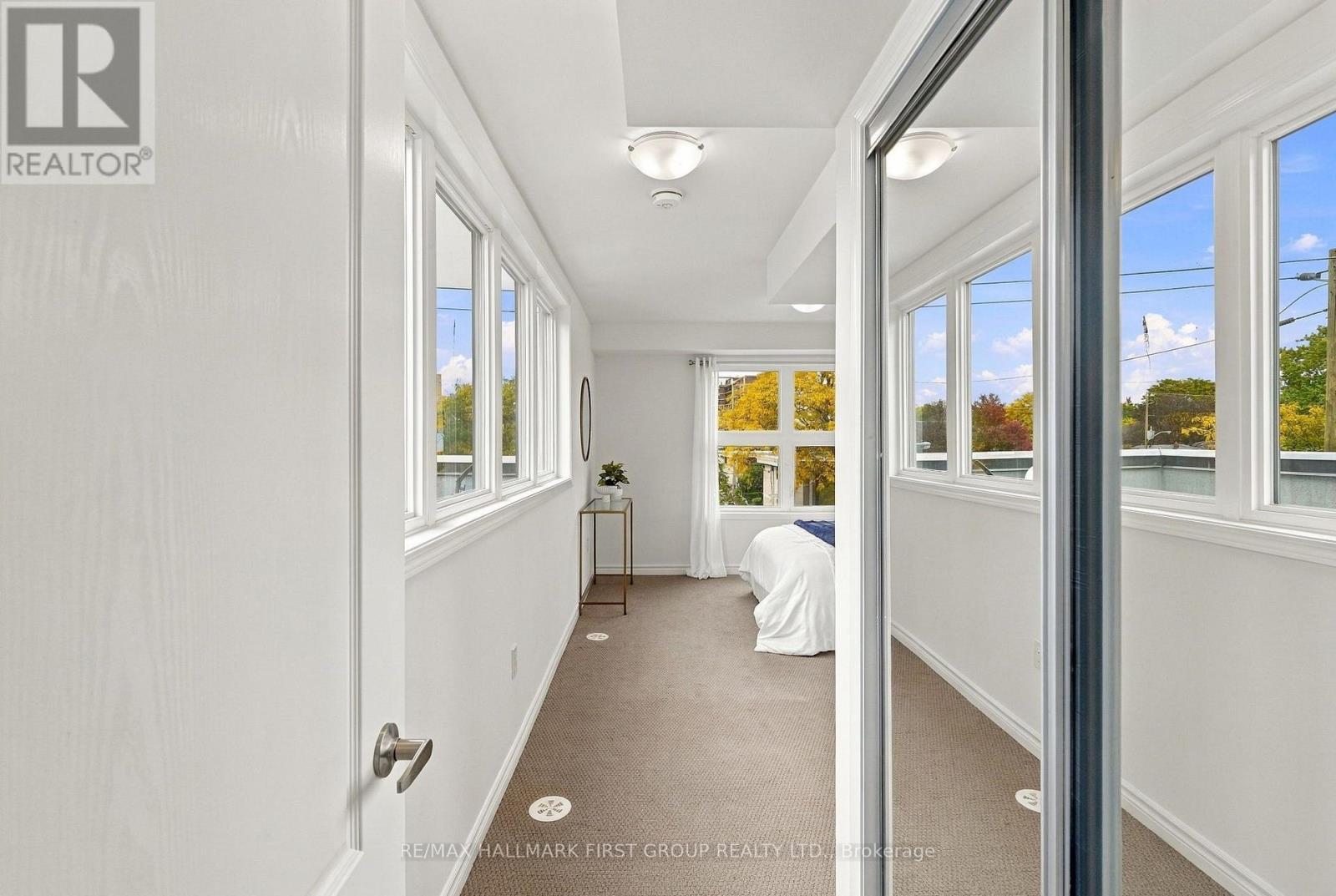 33 - 9 Clintwood Gate Property Photo 18