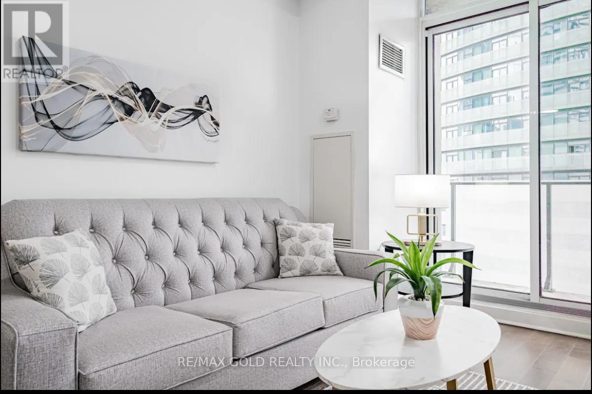 2811 - 55 Bremner Boulevard Property Photo 12