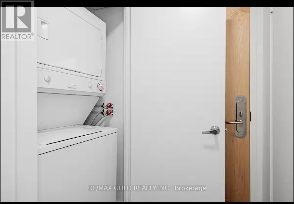 2811 - 55 Bremner Boulevard Property Photo 18