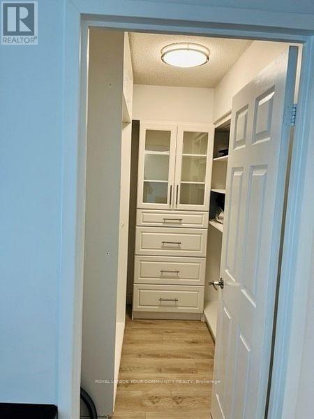 2804 - 77 Harbour Square Property Photo 7