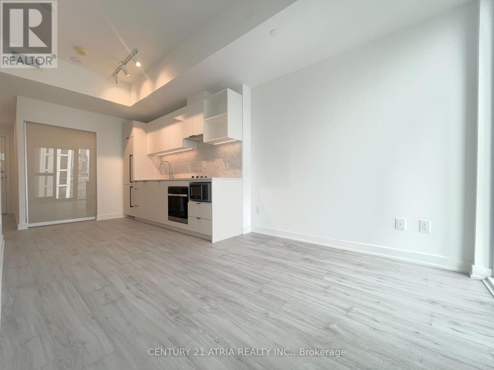 2105 - 252 Church Street Property Photo 7