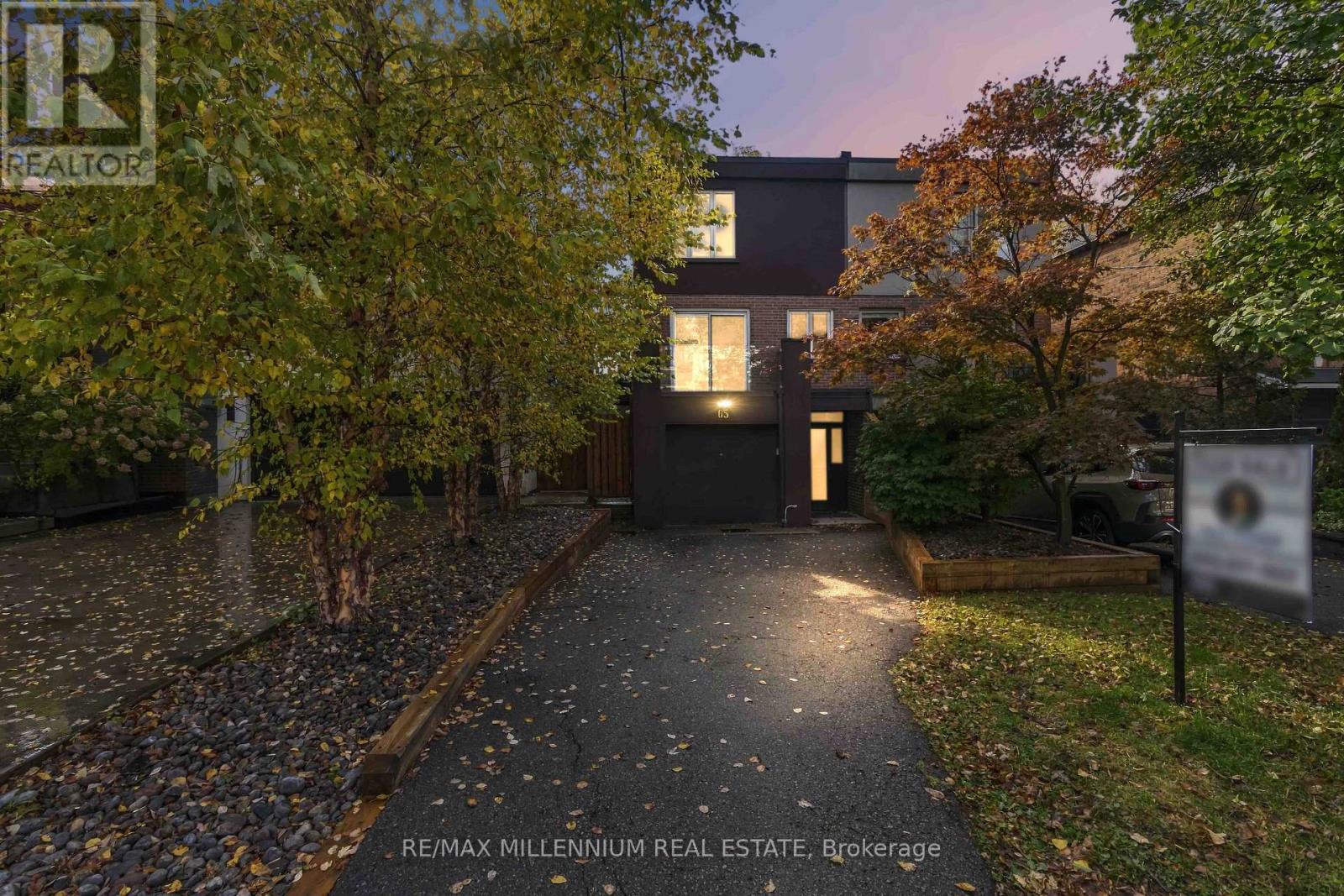 65 Castlefield Avenue Property Photo 2