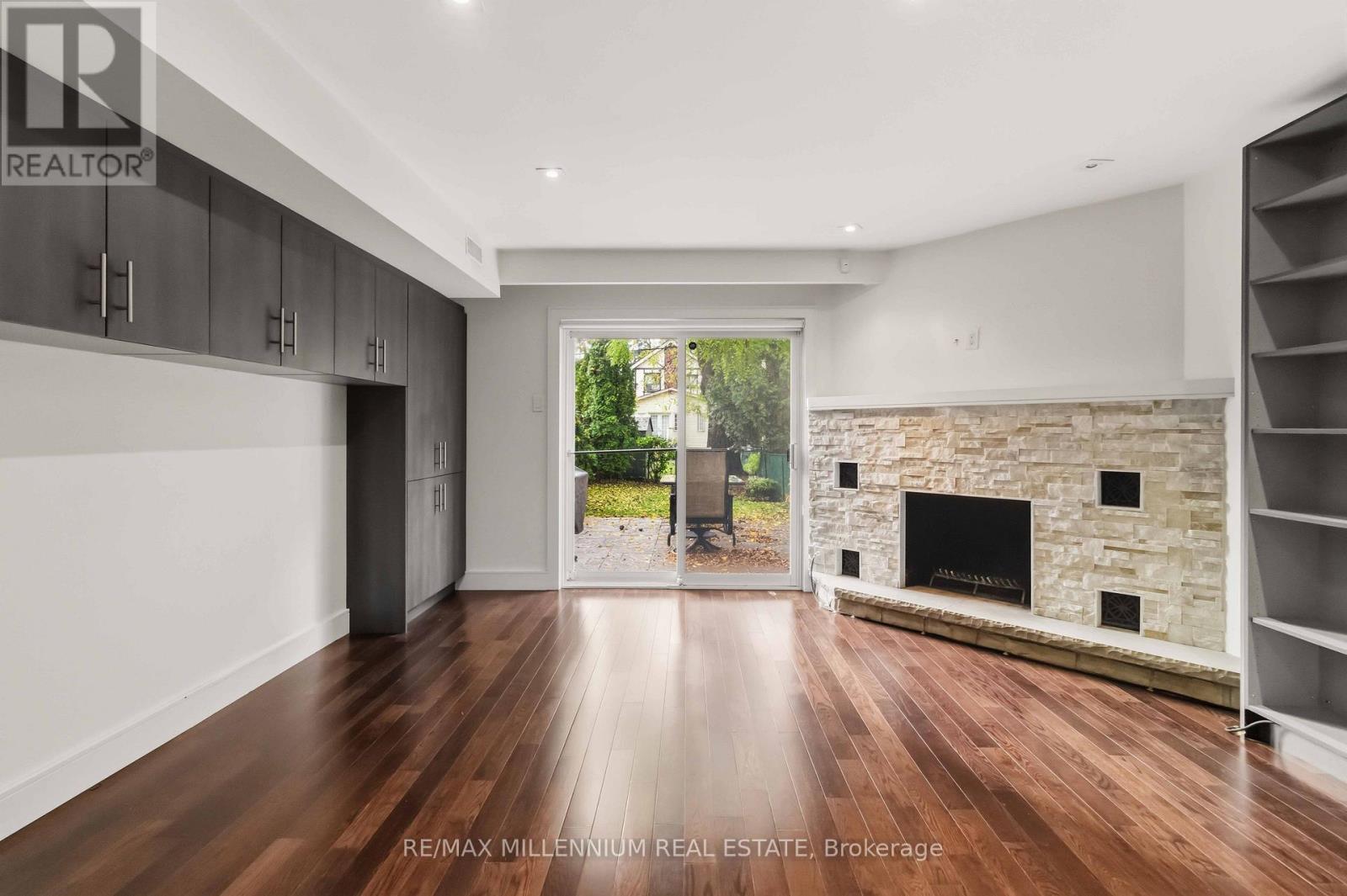 65 Castlefield Avenue Property Photo 8