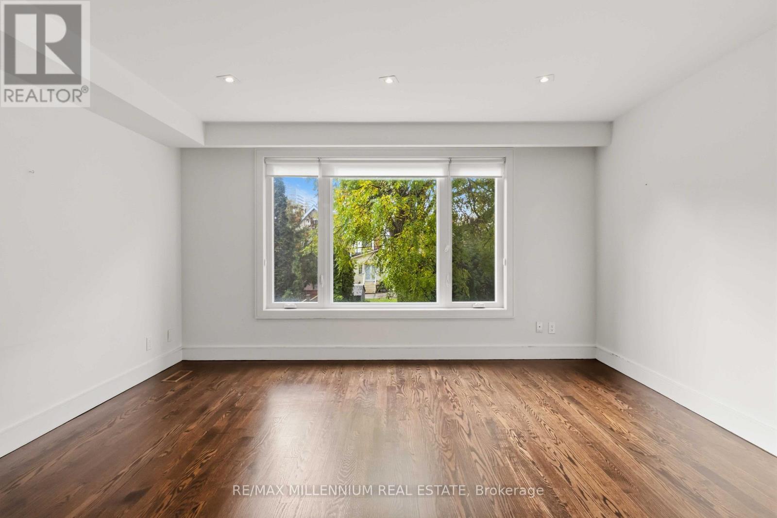 65 Castlefield Avenue Property Photo 16