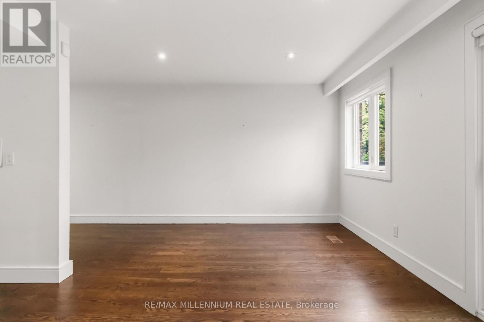 65 Castlefield Avenue Property Photo 23