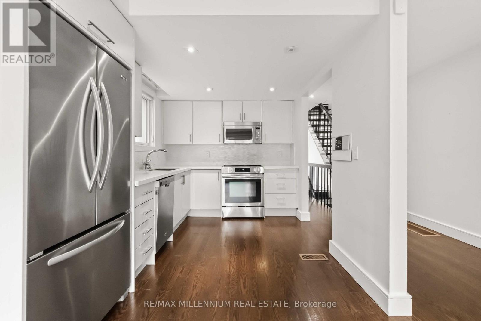 65 Castlefield Avenue Property Photo 24