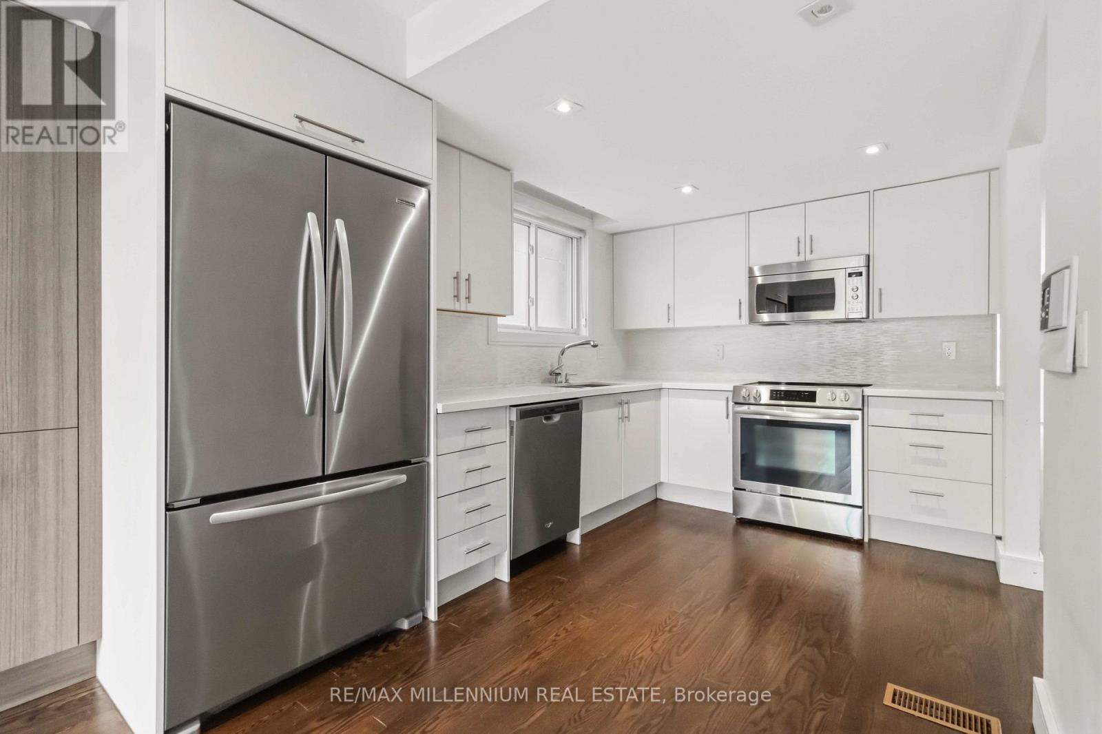 65 Castlefield Avenue Property Photo 25