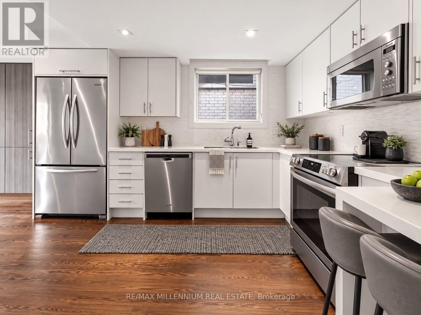 65 Castlefield Avenue Property Photo 29