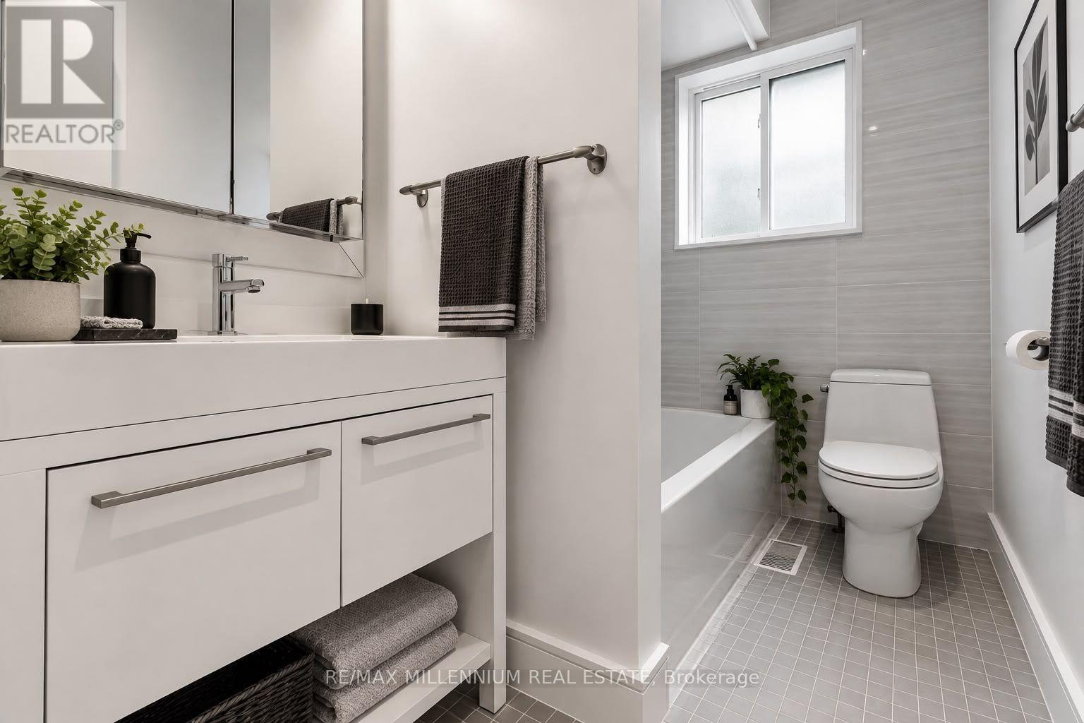 65 Castlefield Avenue Property Photo 38