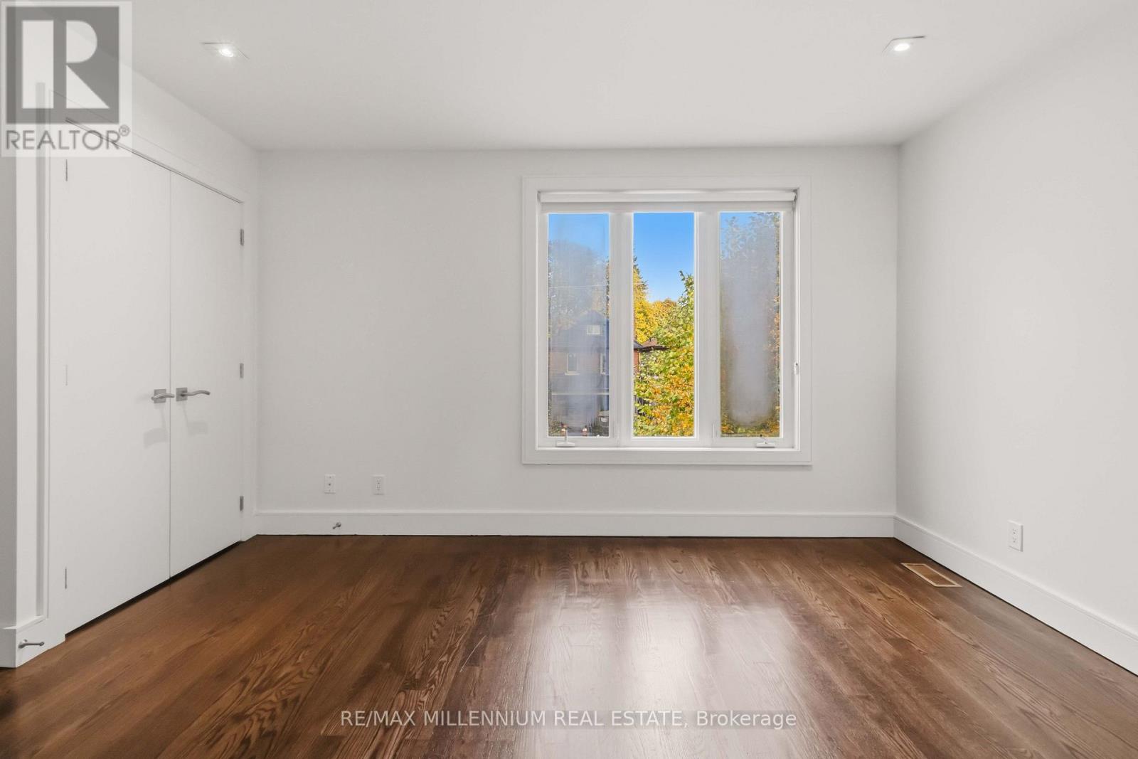 65 Castlefield Avenue Property Photo 40