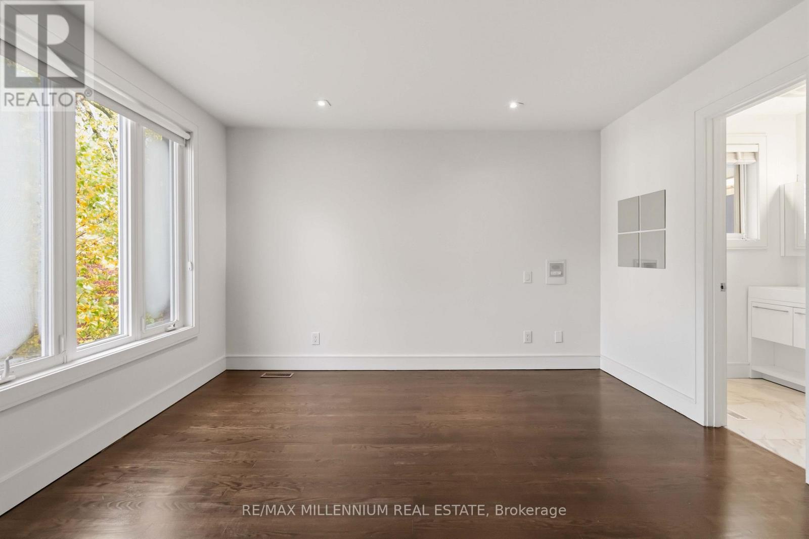 65 Castlefield Avenue Property Photo 44