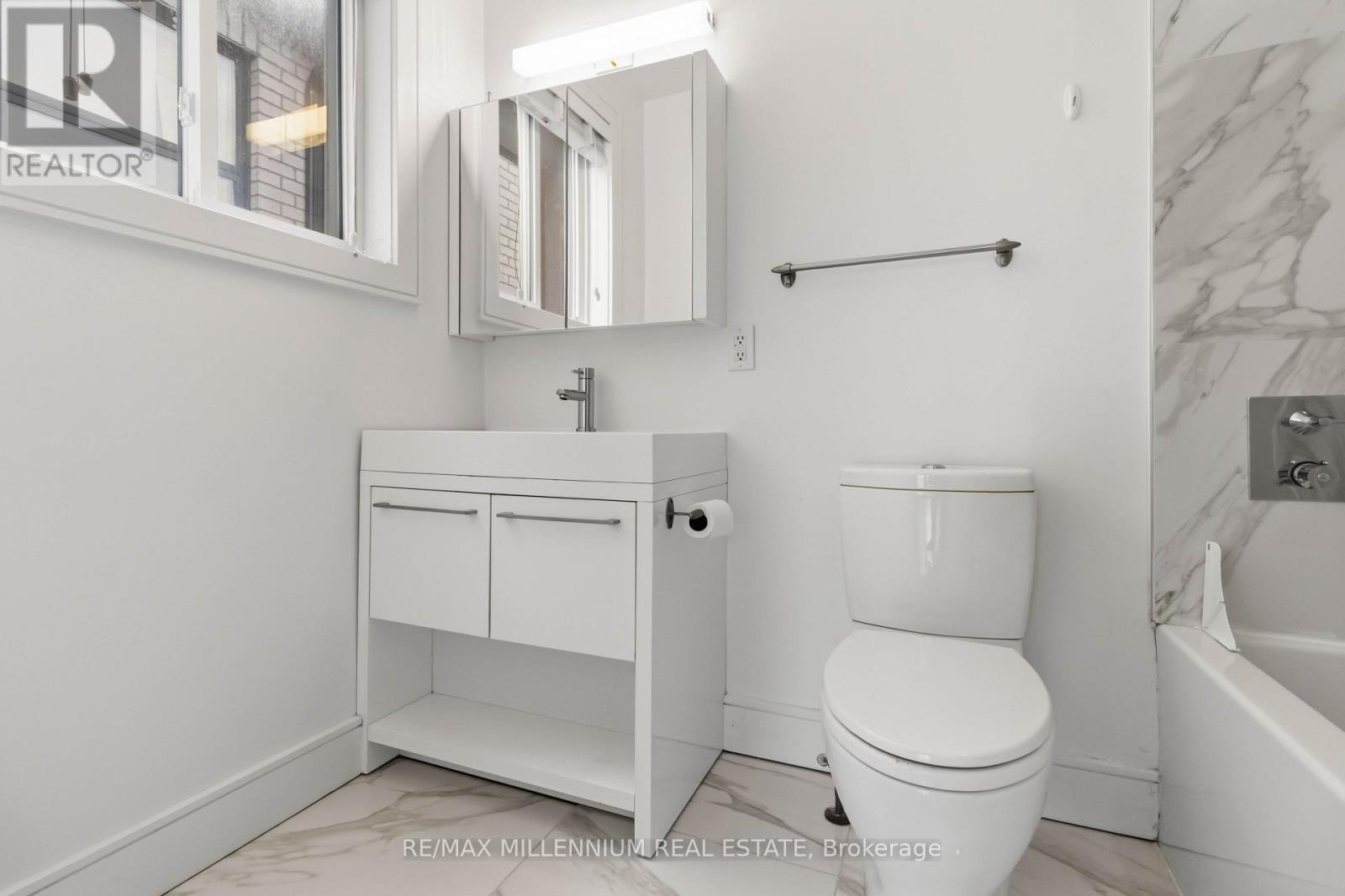 65 Castlefield Avenue Property Photo 45