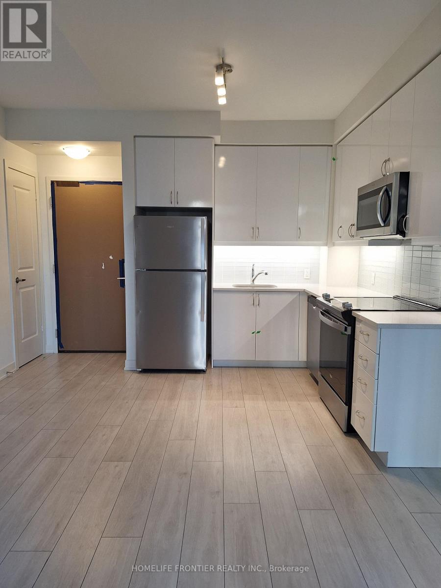 1018 - 4955 Yonge Street Property Photo 2