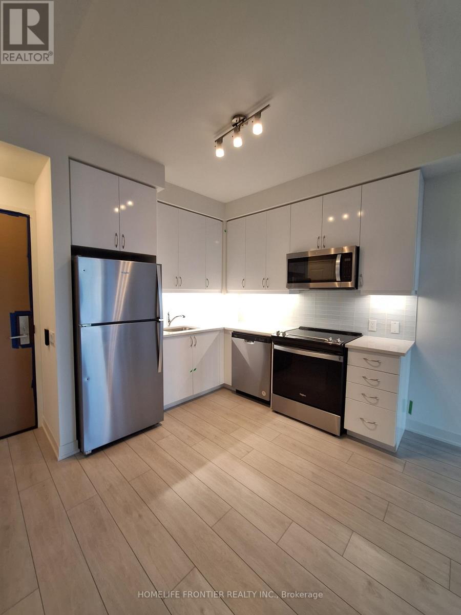 1018 - 4955 Yonge Street Property Photo 4