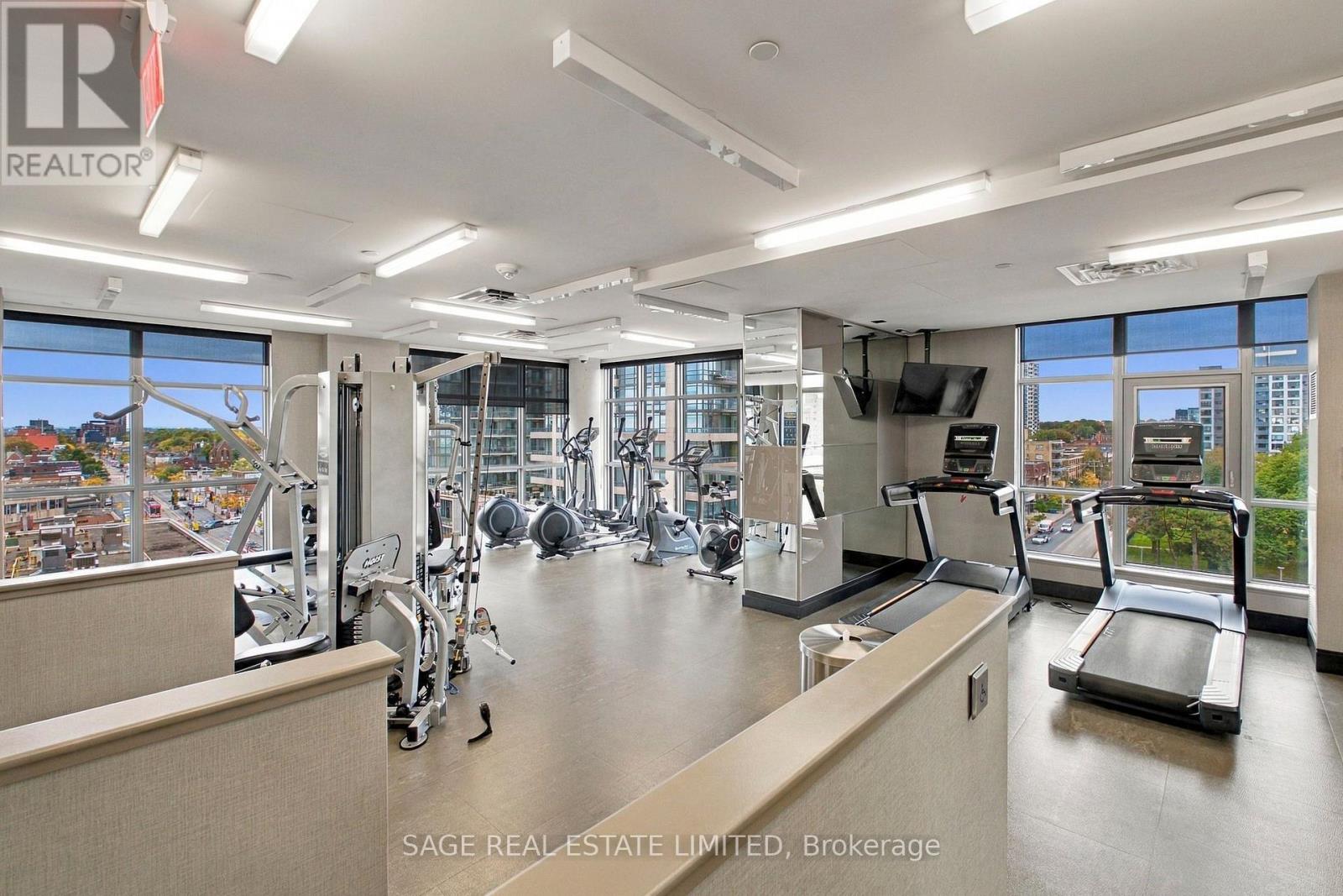 908 - 501 St Clair Avenue W Property Photo 34