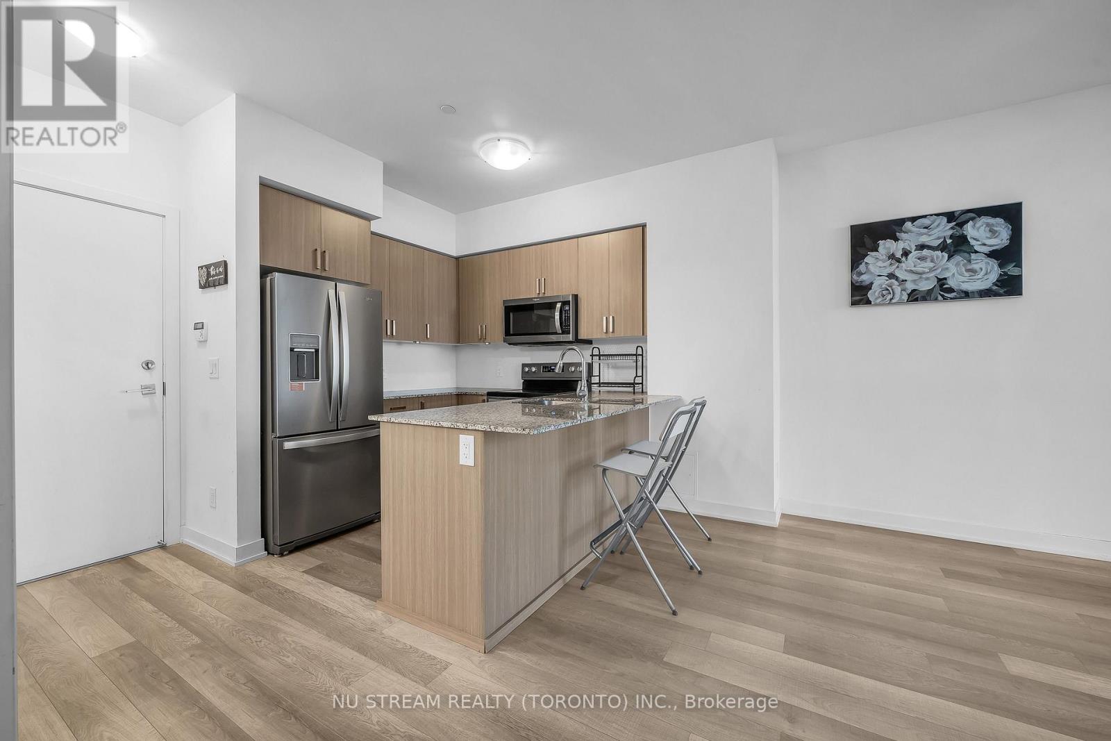 810 - 1603 Eglinton Avenue W Property Photo 12
