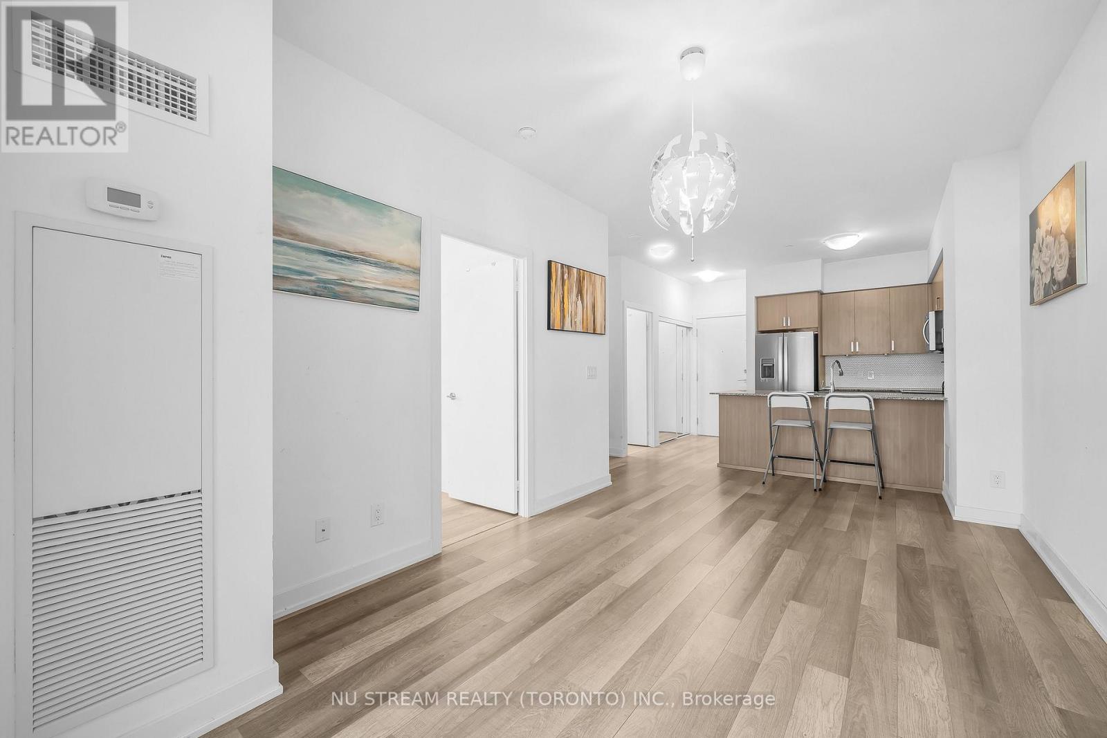 810 - 1603 Eglinton Avenue W Property Photo 15