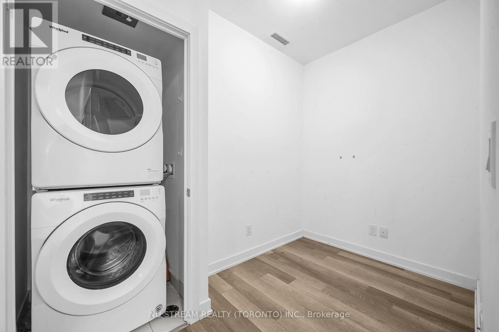 810 - 1603 Eglinton Avenue W Property Photo 19