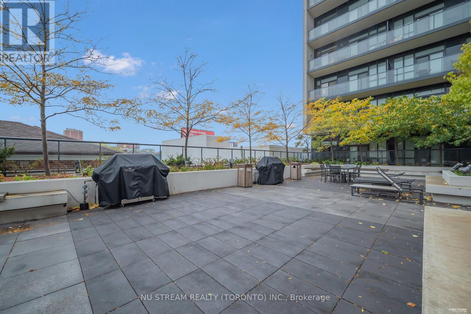 810 - 1603 Eglinton Avenue W Property Photo 29
