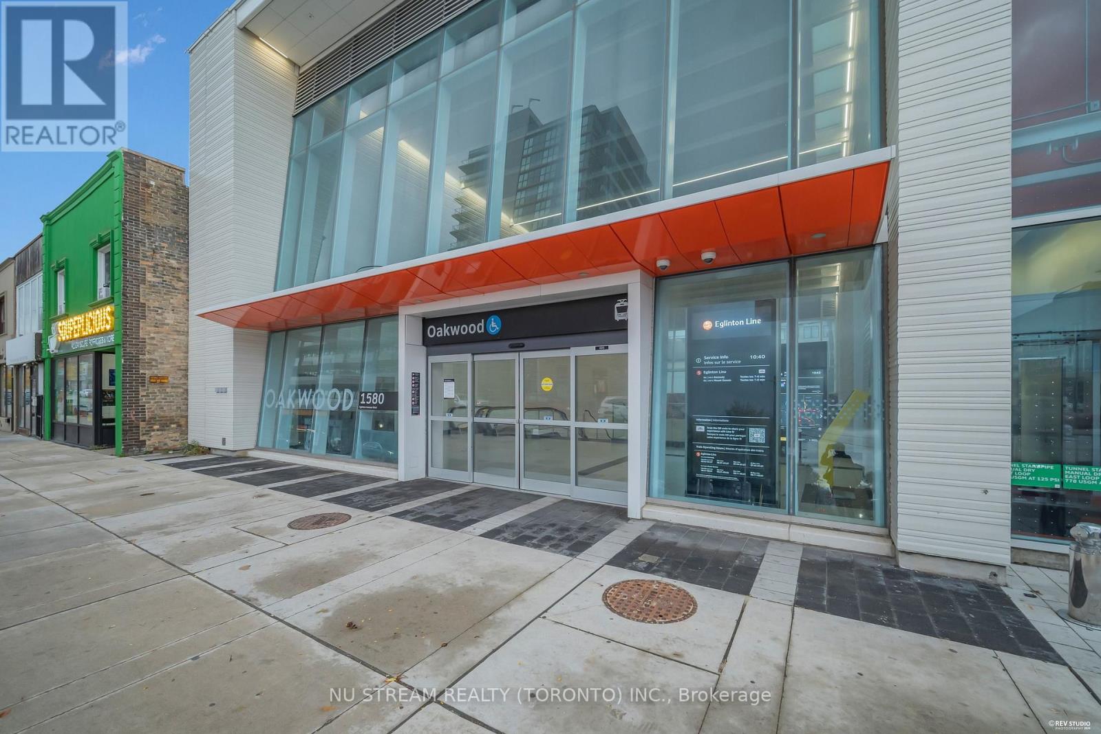 810 - 1603 Eglinton Avenue W Property Photo 32