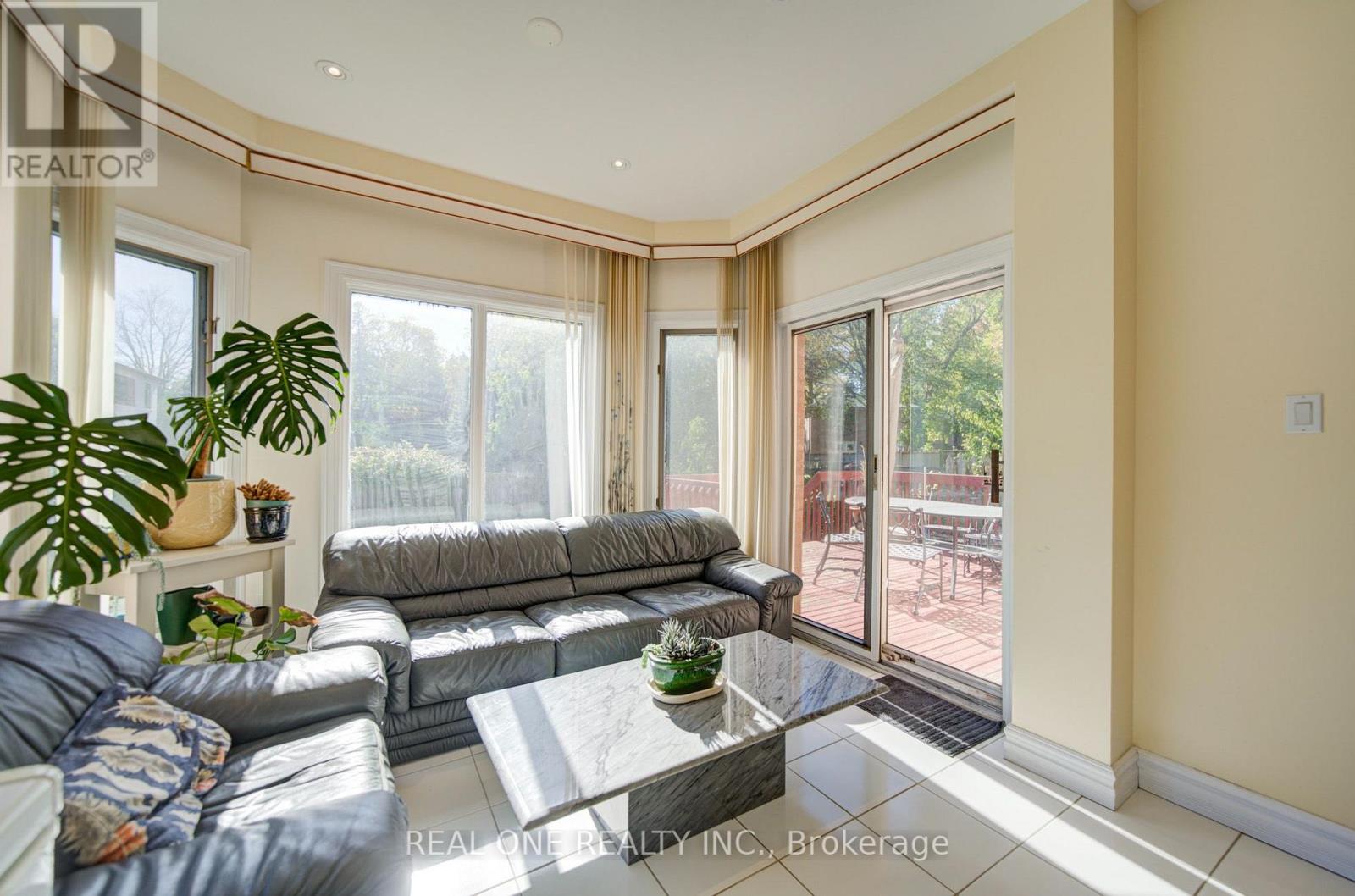 261 Mckee Avenue Property Photo 14