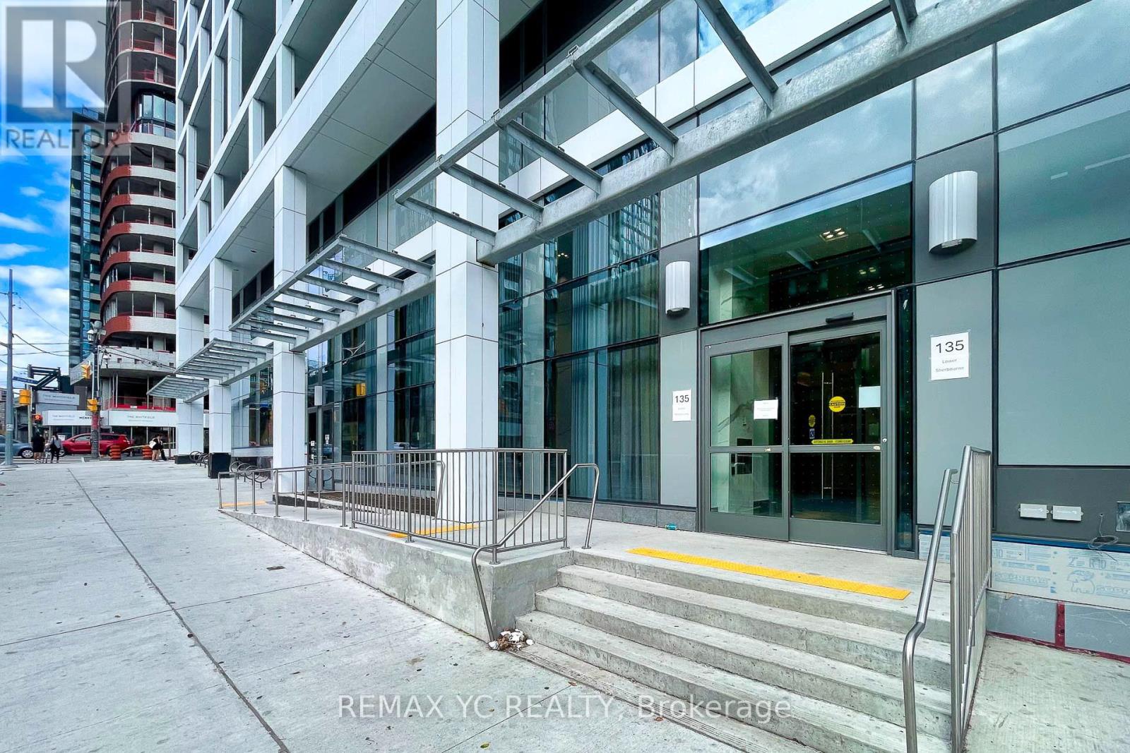 1464 - 135 Lower Sherbourne Street Property Photo 39