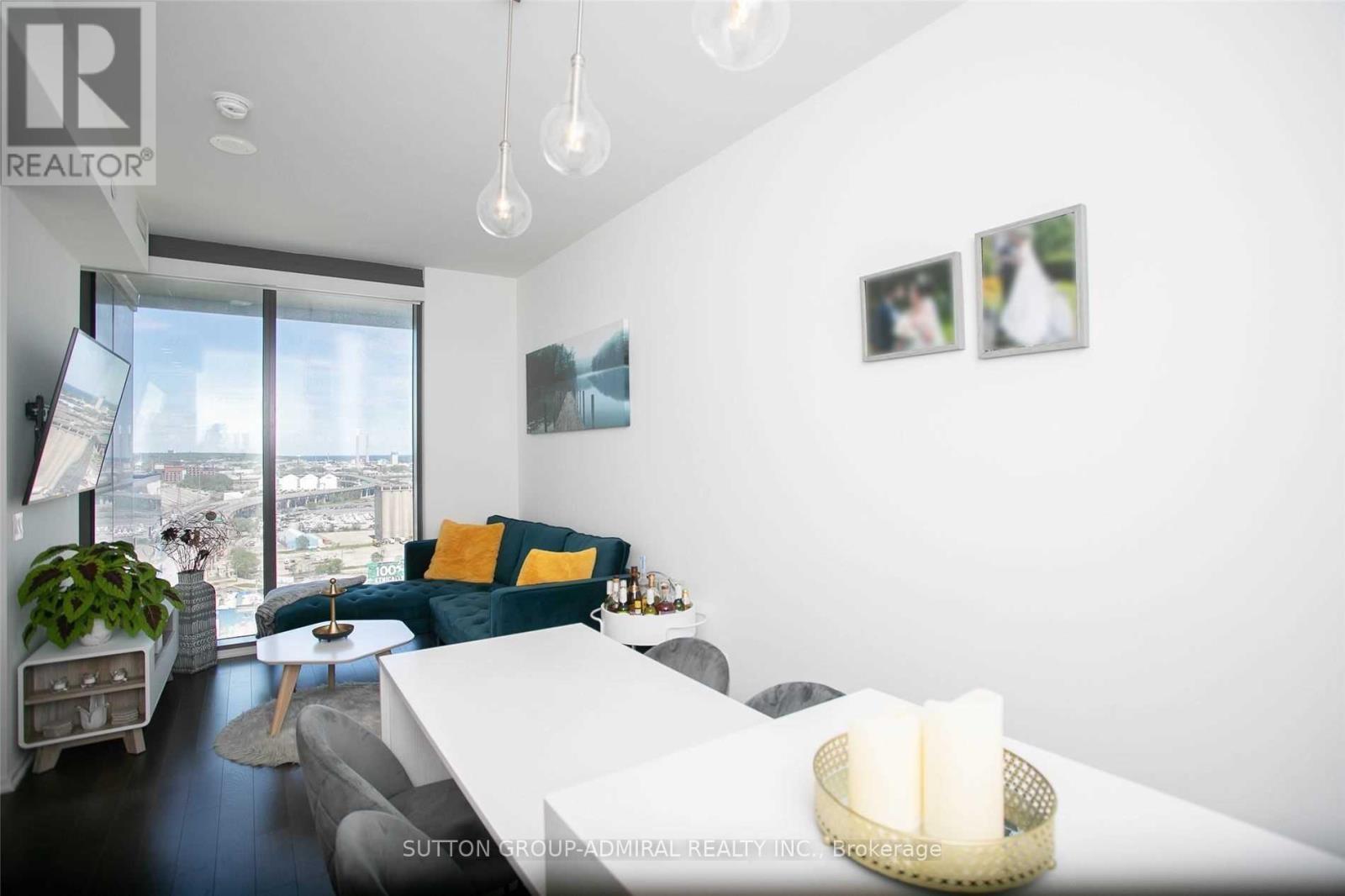 1807 - 16 Bonnycastle Street Property Photo 2