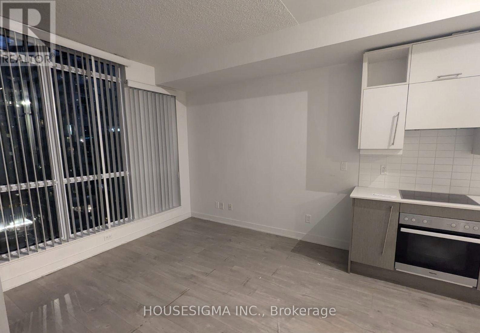 1403 - 30 Nelson Street Property Photo 9
