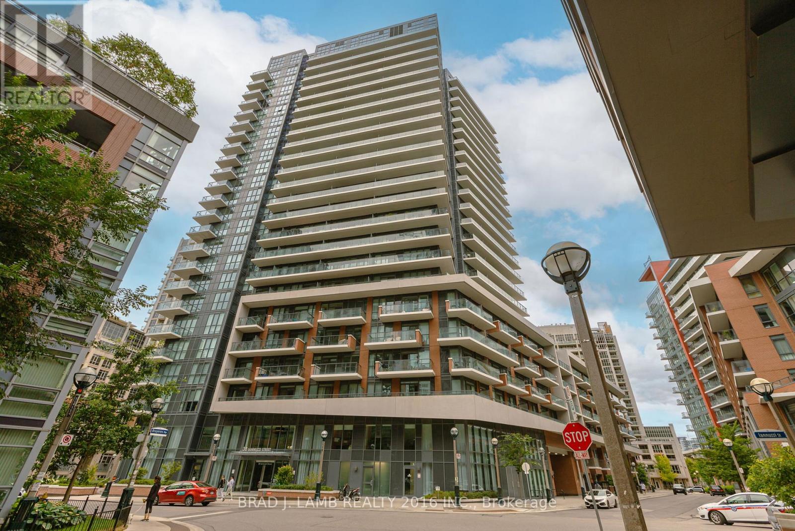 642 - 38 Iannuzzi Street Property Photo 2