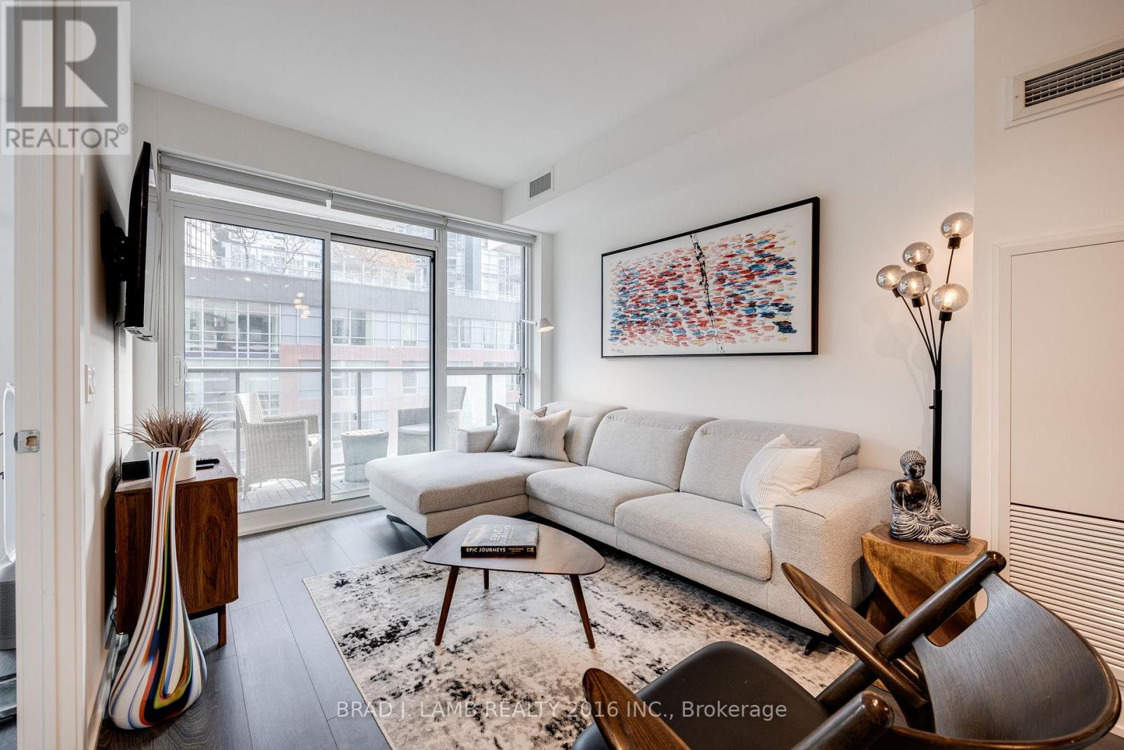 642 - 38 Iannuzzi Street Property Photo 11