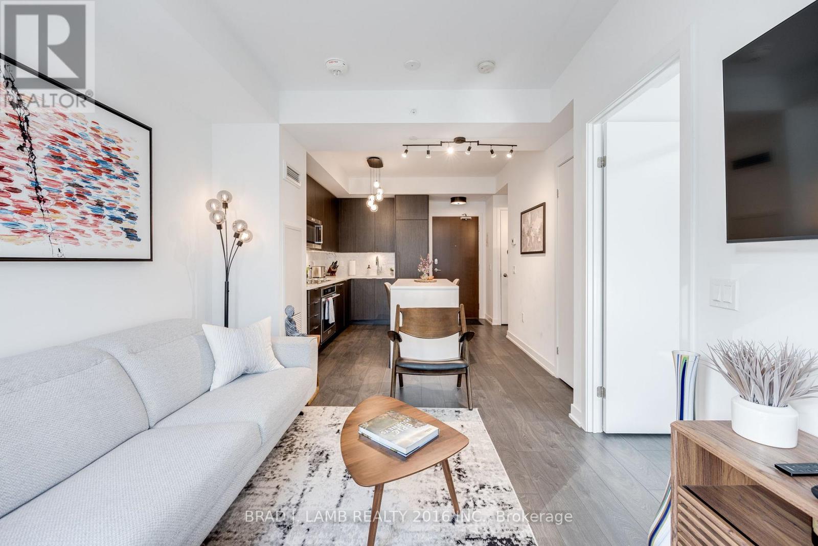 642 - 38 Iannuzzi Street Property Photo 12